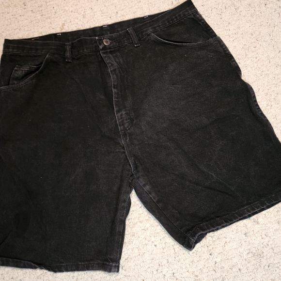Wrangler Men's Dark Denim Jean Shorts - Picture 1 of 4